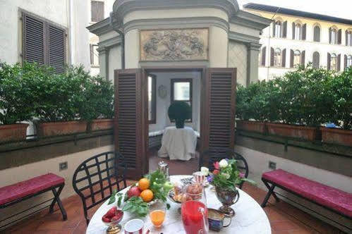 Hotel Santa Trinita *